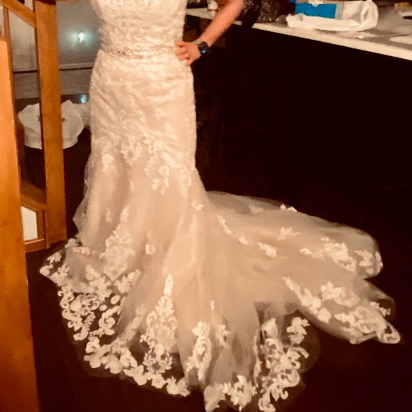 NWT wedding dress. Never used. Maggie Sottero - Picture 9 of 9